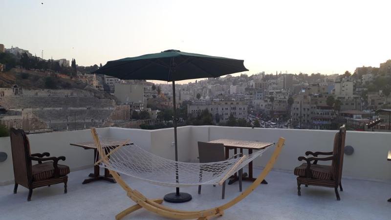 Layaali Hotel *